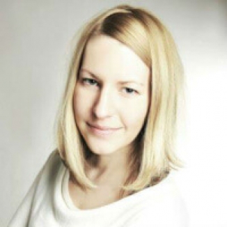 Mgr. Klára Laušová Kazelleová